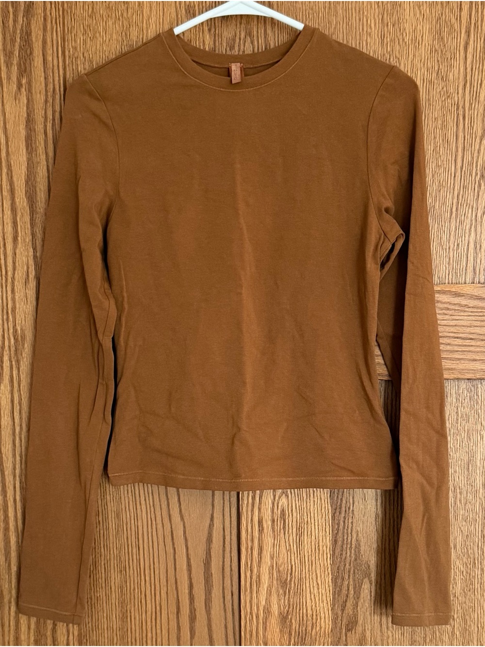 SKIMS Chai Crewneck Long Sleeve Top